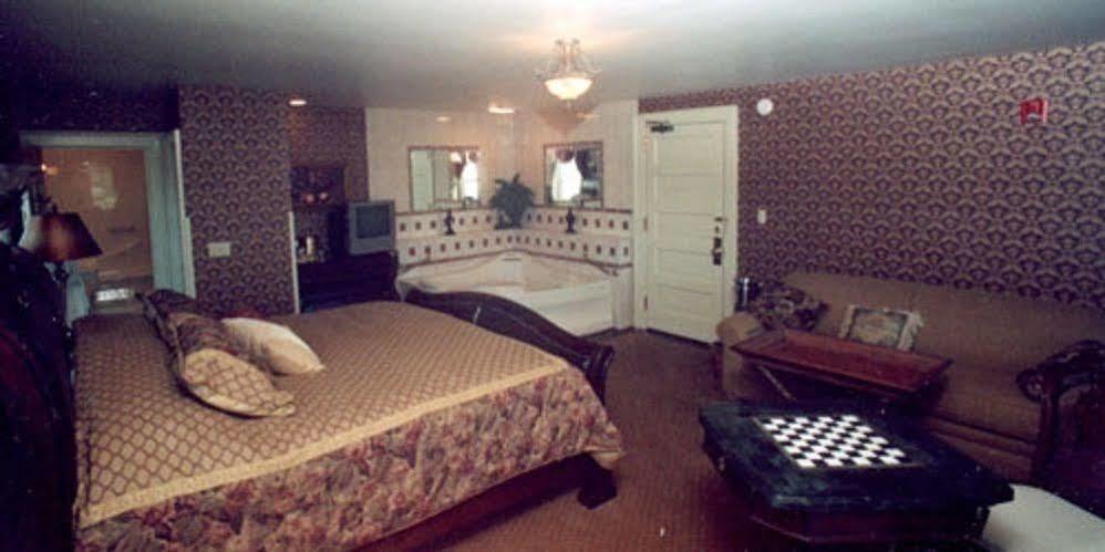 Julias Bed And Breakfast Hubbard Zewnętrze zdjęcie